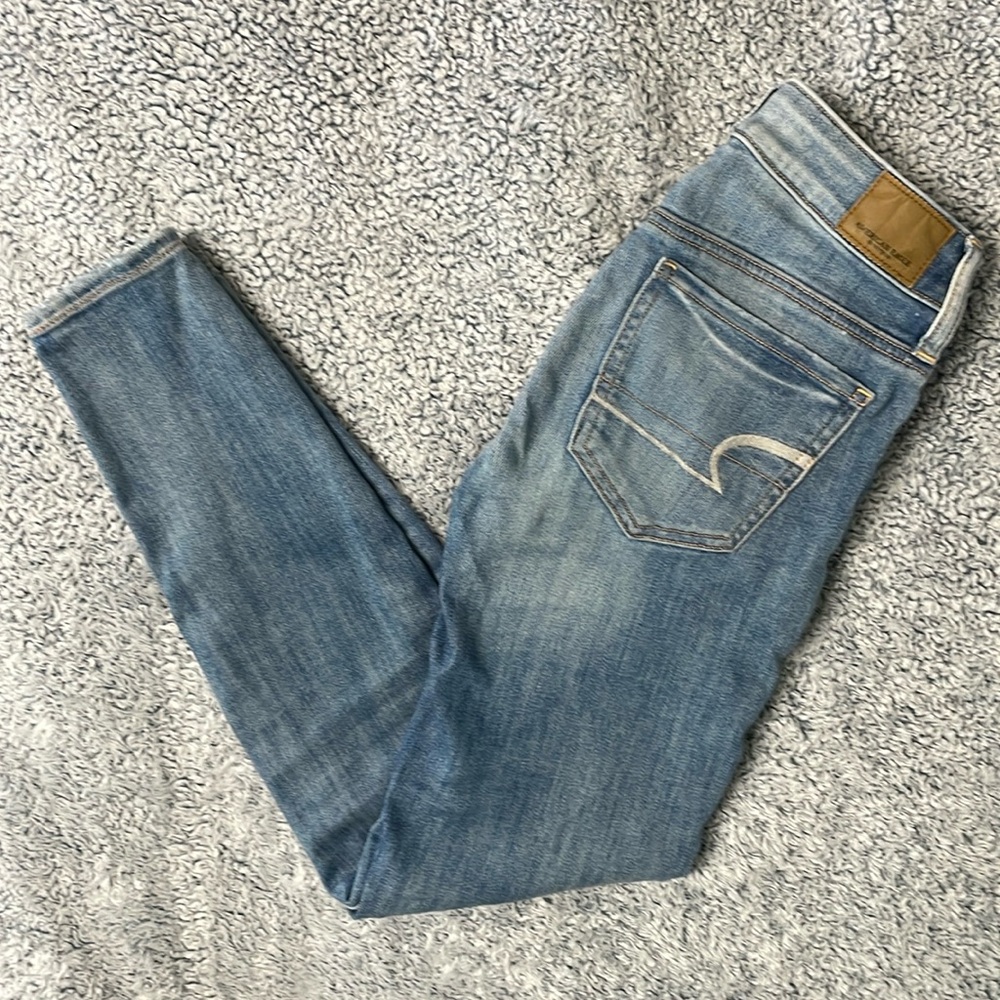 American Eagle Women’s Light Blue Super Super Stretch Jeans